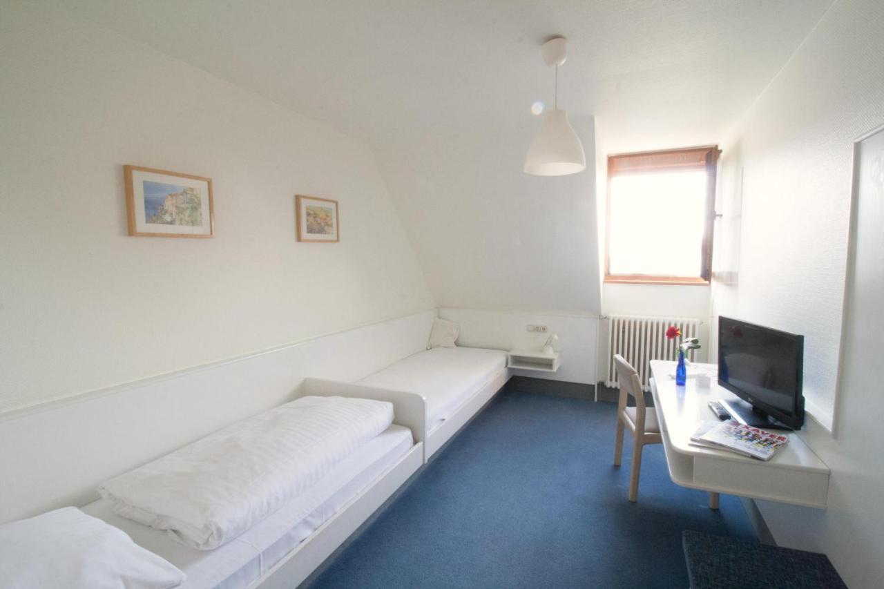 Hotel Krone Strassdorf Schwaebisch Gmuend Ngoại thất bức ảnh