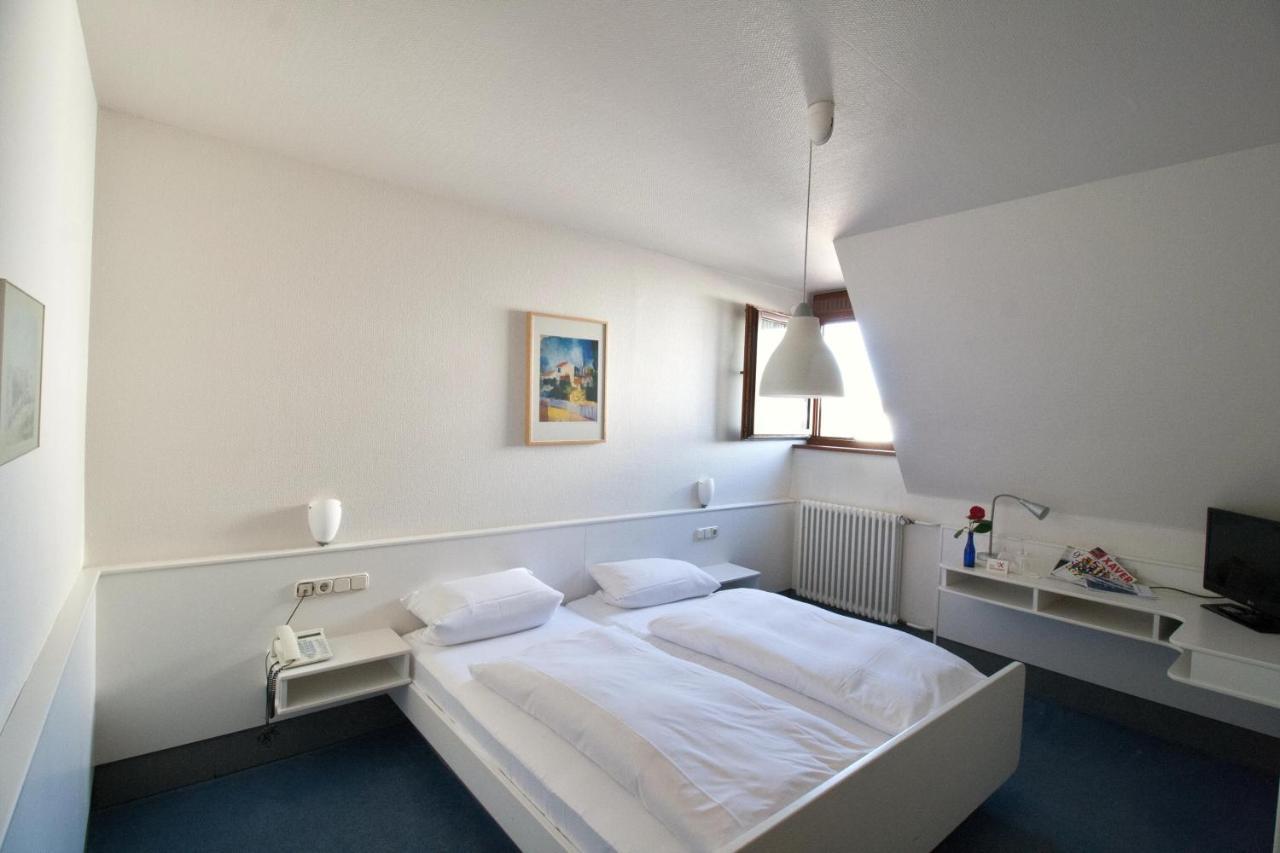Hotel Krone Strassdorf Schwaebisch Gmuend Ngoại thất bức ảnh